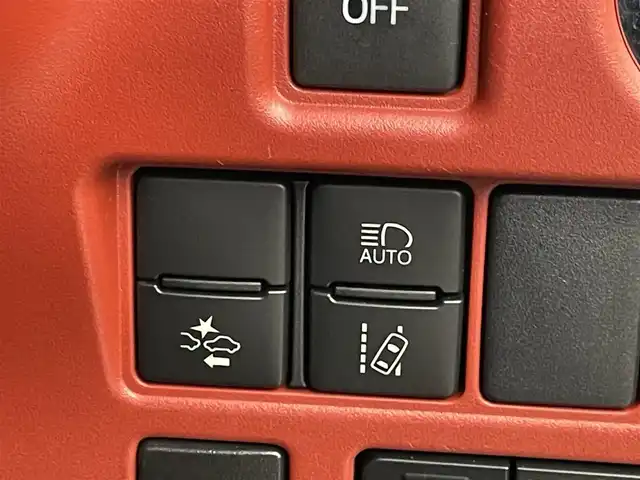 トヨタ ヴォクシー ZS 埼玉県 2017(平29)年 5.1万km ブラック 純正１０インチナビ　フリップダウンモニター　バックカメラ　ビルトインＥＴＣ　前後ドライブレコーダー　セーフティセンス　クルーズコントロール　純正アルミホイール　オートハイビーム　ＬＥＤライト　地デジ