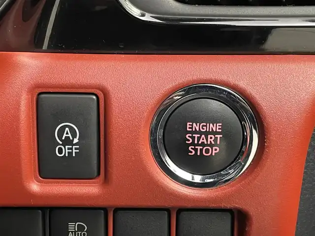 トヨタ ヴォクシー ZS 埼玉県 2017(平29)年 5.1万km ブラック 純正１０インチナビ　フリップダウンモニター　バックカメラ　ビルトインＥＴＣ　前後ドライブレコーダー　セーフティセンス　クルーズコントロール　純正アルミホイール　オートハイビーム　ＬＥＤライト　地デジ