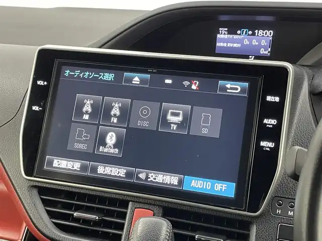 トヨタ ヴォクシー ZS 埼玉県 2017(平29)年 5.1万km ブラック 純正１０インチナビ　フリップダウンモニター　バックカメラ　ビルトインＥＴＣ　前後ドライブレコーダー　セーフティセンス　クルーズコントロール　純正アルミホイール　オートハイビーム　ＬＥＤライト　地デジ