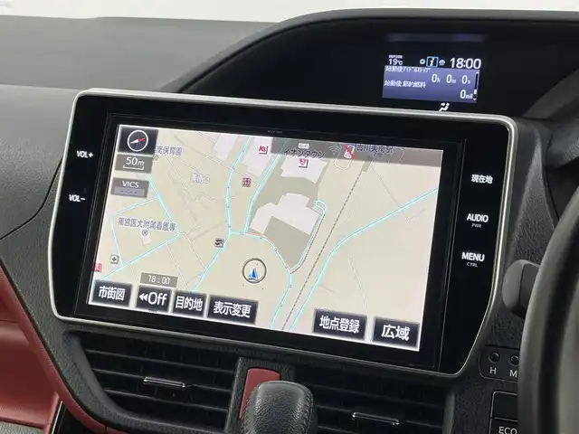 トヨタ ヴォクシー ZS 埼玉県 2017(平29)年 5.1万km ブラック 純正１０インチナビ　フリップダウンモニター　バックカメラ　ビルトインＥＴＣ　前後ドライブレコーダー　セーフティセンス　クルーズコントロール　純正アルミホイール　オートハイビーム　ＬＥＤライト　地デジ