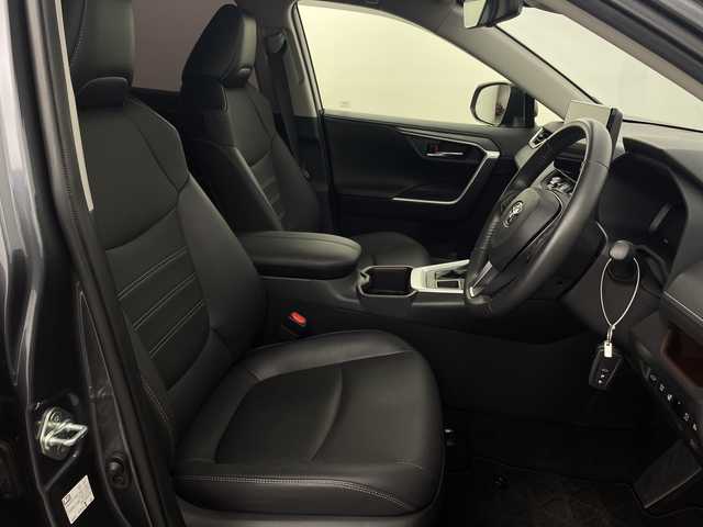 トヨタ ＲＡＶ４ G 新潟県 2022(令4)年 1.7万km グレーメタリック ４WD/プッシュスタート/スマートキー/スペアキー1本/クルーズコントロール　追従あり/ディスプレイオーディオ/BT/フルセグ/ETC/全方位カメラ/パワーシート　D席/シートヒーター　D席/N席/エアーシート　D席/N席/コーナーセンサー/トヨタセーフティセンス/デジタルインナーミラー/ハンドルヒーター