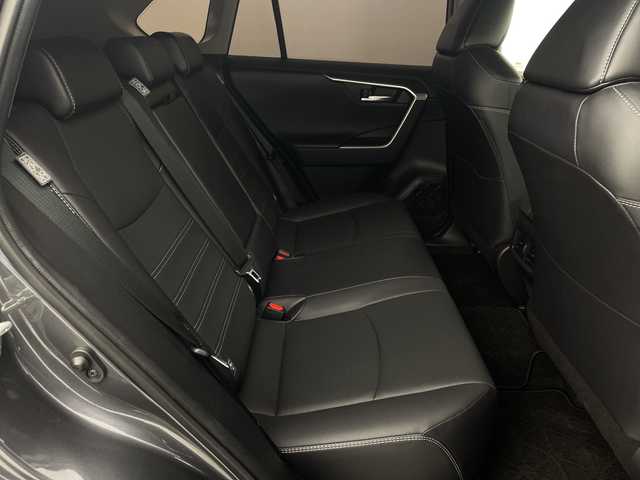 トヨタ ＲＡＶ４ G 新潟県 2022(令4)年 1.7万km グレーメタリック ４WD/プッシュスタート/スマートキー/スペアキー1本/クルーズコントロール　追従あり/ディスプレイオーディオ/BT/フルセグ/ETC/全方位カメラ/パワーシート　D席/シートヒーター　D席/N席/エアーシート　D席/N席/コーナーセンサー/トヨタセーフティセンス/デジタルインナーミラー/ハンドルヒーター