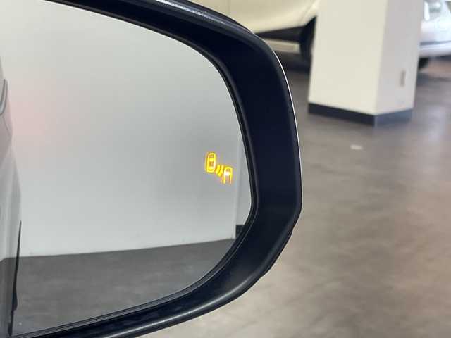 トヨタ ヴォクシー ハイブリッド S－Z 愛媛県 2023(令5)年 2.7万km アティチュードブラックマイカ 快適利便パッケージ(High)/純正14インチ後席モニター　/CD・DVDデッキ　/ブラインドスポットモニター　/______________________/純正１０型ナビ／純正１４型フリップダウンモニター／快適利便／ブラインドスポットモニター／両側電動スライドドア／電動リアゲート／衝突被害軽減ブレーキ／シートヒーター／ＴＶ／Ｂｌｕｅｔｏｏｔｈ／禁煙