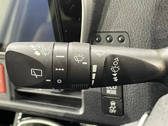 トヨタ ノア Si ダブルバイビーⅢ 愛知県 2021(令3)年 6.1万km ホワイトパールクリスタルシャイン 純正１０インチナビ/純正12インチフリップダウンモニター/両側パワースライドドア/プリクラッシュセーフティ/レーンディパーチャーアラート/クリアランスソナー/先行車発進告知/クルーズコントロール/ハーフレザーシート/バックカメラ/前後ドライブレコーダー/ビルトインＥＴＣ/ＵＳＢ＆HDMI入力端子/アクセサリーソケット/ＬＥＤヘッドライト/オートハイビーム/アイドリングストップ/ISOFIX/純正フロアマット/純正16インチアルミホイール