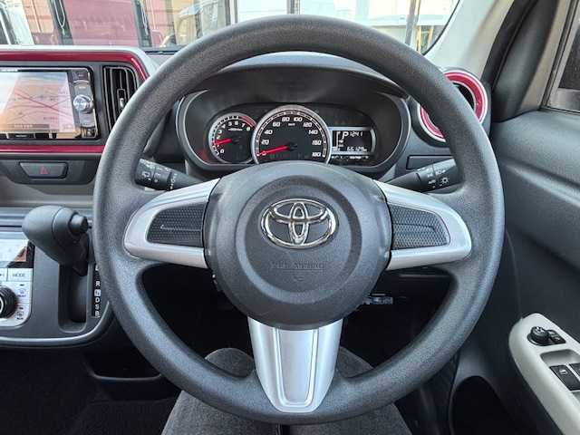 トヨタ パッソ モーダ　S 宮城県 2018(平30)年 6.7万km ファイアークォーツレッドM 登録時走行距離66129km/SDナビ/フルセグ/Bluetooth/CD/DVD/FM/AM/アイドリングストップ/横滑り防止/ETC/オートライト/プッシュスタート/スマートキー/LEDライト/純正アルミホイール/ドアバイザー/コーナーセンサー/純正フロアマット