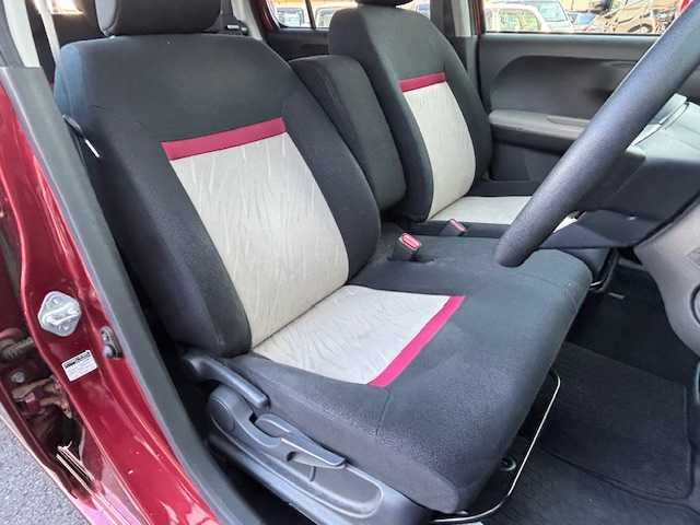 トヨタ パッソ モーダ　S 宮城県 2018(平30)年 6.7万km ファイアークォーツレッドM 登録時走行距離66129km/SDナビ/フルセグ/Bluetooth/CD/DVD/FM/AM/アイドリングストップ/横滑り防止/ETC/オートライト/プッシュスタート/スマートキー/LEDライト/純正アルミホイール/ドアバイザー/コーナーセンサー/純正フロアマット