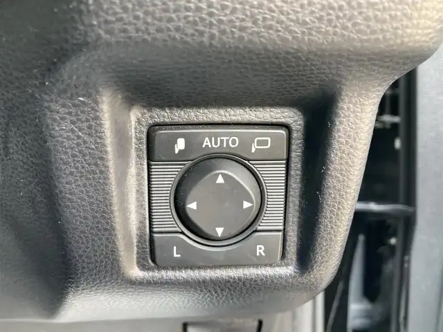 トヨタ クラウン ハイブリッド G－エグゼクティブ Four 岩手県 2021(令3)年 9.1万km ブラック 4WD/純正12.3型ナビ/フルセグTV/バックモニター/ビルトインETC2.0/レーダークルーズコントロール/クリアランスソナー/セーフティセンス/・衝突被害軽減ブレーキ/・車線逸脱防止支援システム/・アダプティブハイビーム/・交通標識認識機能/・ドライバー異常時対応システム/ブラインドスポットモニター/デジタルインナーミラー/3眼LEDヘッドランプ/革巻きステアリング/ブラック革シート/パワーシート/シートヒーター/前席シートベンチレーション/運転席ポジションメモリー/純正18インチアルミホイール/スマートキー/プッシュエンジンスタート/禁煙車