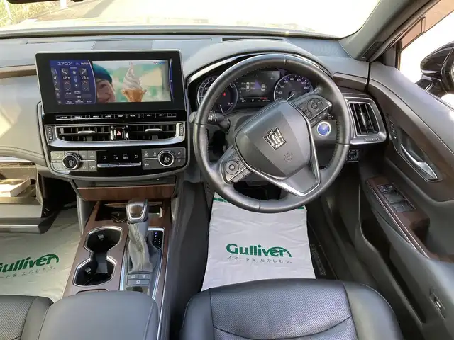 トヨタ クラウン ハイブリッド G－エグゼクティブ Four 岩手県 2021(令3)年 9.1万km ブラック 4WD/純正12.3型ナビ/フルセグTV/バックモニター/ビルトインETC2.0/レーダークルーズコントロール/クリアランスソナー/セーフティセンス/・衝突被害軽減ブレーキ/・車線逸脱防止支援システム/・アダプティブハイビーム/・交通標識認識機能/・ドライバー異常時対応システム/ブラインドスポットモニター/デジタルインナーミラー/3眼LEDヘッドランプ/革巻きステアリング/ブラック革シート/パワーシート/シートヒーター/前席シートベンチレーション/運転席ポジションメモリー/純正18インチアルミホイール/スマートキー/プッシュエンジンスタート/禁煙車