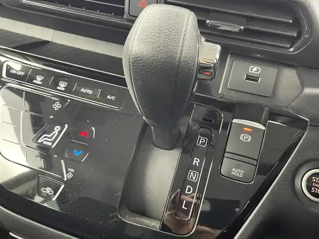 日産 ルークス HWS X プロパイロットED 富山県 2023(令5)年 2.4万km アメジストパープル 純正ナビ【MM222D-L】/(AM/FM/CD/DVD/USB/SD/BT)/フルセグTV/アラウンドビューモニター/両側パワースライドドア/プロパイロット/アダプティブクルーズコントロール/エマージェンシーブレーキ/レーンキープアシスト/オートマチックハイビーム/コーナーセンサー前後/LEDヘッドライト/ドライブレコーダー/ビルトインETC/スマートキー×２/プッシュスタート/アイドリングストップ/純正フロアマット/取扱説明書/保証書