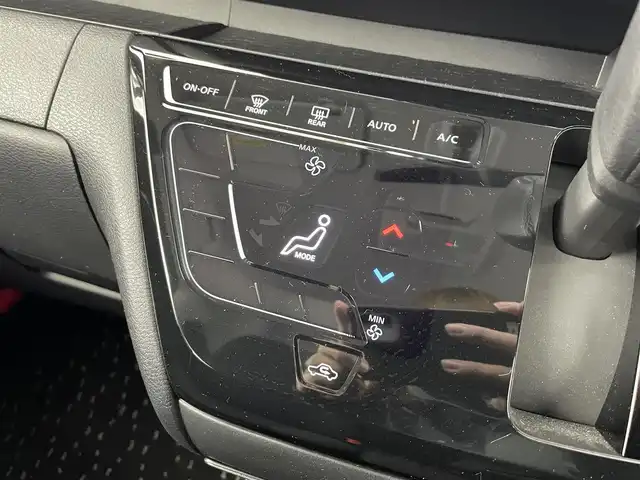 日産 ルークス HWS X プロパイロットED 富山県 2023(令5)年 2.4万km アメジストパープル 純正ナビ【MM222D-L】/(AM/FM/CD/DVD/USB/SD/BT)/フルセグTV/アラウンドビューモニター/両側パワースライドドア/プロパイロット/アダプティブクルーズコントロール/エマージェンシーブレーキ/レーンキープアシスト/オートマチックハイビーム/コーナーセンサー前後/LEDヘッドライト/ドライブレコーダー/ビルトインETC/スマートキー×２/プッシュスタート/アイドリングストップ/純正フロアマット/取扱説明書/保証書