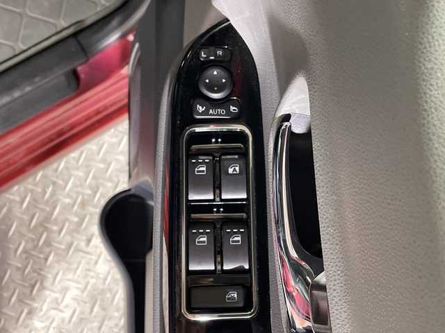 ダイハツ タント カスタム X セレクション 沖縄県 2020(令2)年 4万km ブラックマイカメタリック/ファイアークォーツレッドメタリック 2トーン 県外仕入れ/禁煙車/純正ナビ/・ＣＤ／ＤＶＤ/・Ｂｌｕｅｔｏｏｔｈ／フルセグＴＶ/ビルトインＥＴＣ/バックカメラ/全方位カメラ/両側パワースライド/シートヒーター/ステアリングスイッチ/純正１４インチアルミ/スマートアシスト/取扱説明書