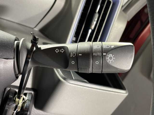 ダイハツ タント カスタム X セレクション 沖縄県 2020(令2)年 4万km ブラックマイカメタリック/ファイアークォーツレッドメタリック 2トーン 県外仕入れ/禁煙車/純正ナビ/・ＣＤ／ＤＶＤ/・Ｂｌｕｅｔｏｏｔｈ／フルセグＴＶ/ビルトインＥＴＣ/バックカメラ/全方位カメラ/両側パワースライド/シートヒーター/ステアリングスイッチ/純正１４インチアルミ/スマートアシスト/取扱説明書