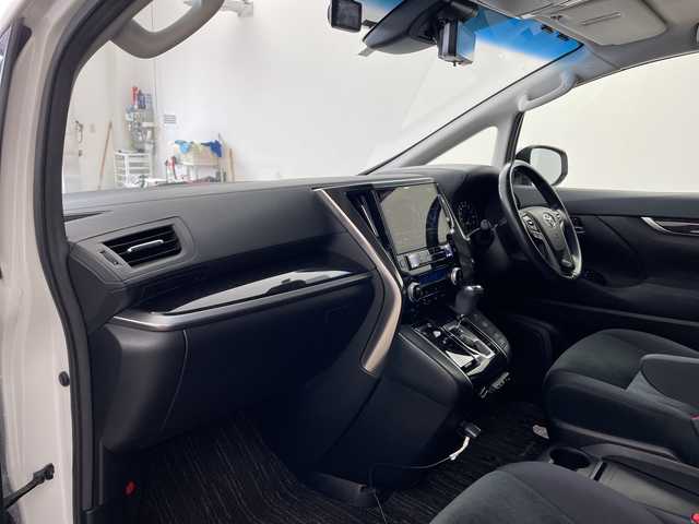 トヨタ ヴェルファイア Z 兵庫県 2018(平30)年 6.5万km ホワイトパールクリスタルシャイン ・サンルーフ/・トヨタセーフティーセンス/・プリクラッシュセーフティ/・レーントレーシングアシスト/・レーダークルーズコントロール/・オートハイビーム/・パーキングサポートブレーキ/・クリアランスソナー/・先行車発進告知/・アルパイン製11インチナビ＆フルセグ＆BT＆DVD/・アルパイン製12.8型フリップダウンモニター/・バックカメラ/・両側パワースライドドア/・スマートキー/・プッシュスタート/・ビルトインETC/・社外前後ドライブレコーダー/・ステアリングスイッチ/・デジタルインナーミラー/・AC100V/・LEDヘッドライト/・フォグ/・オートライト