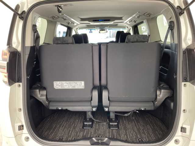 トヨタ ヴェルファイア Z 兵庫県 2018(平30)年 6.5万km ホワイトパールクリスタルシャイン ・サンルーフ/・トヨタセーフティーセンス/・プリクラッシュセーフティ/・レーントレーシングアシスト/・レーダークルーズコントロール/・オートハイビーム/・パーキングサポートブレーキ/・クリアランスソナー/・先行車発進告知/・アルパイン製11インチナビ＆フルセグ＆BT＆DVD/・アルパイン製12.8型フリップダウンモニター/・バックカメラ/・両側パワースライドドア/・スマートキー/・プッシュスタート/・ビルトインETC/・社外前後ドライブレコーダー/・ステアリングスイッチ/・デジタルインナーミラー/・AC100V/・LEDヘッドライト/・フォグ/・オートライト