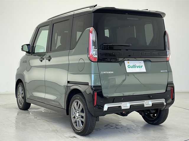 三菱 デリカミニ T プレミアム 千葉県 2025(令7)年 0.1万km未満 緑 9型ディスプレイオーディオ/CHAMONIXパッケージ/4WD/マルチアラウンドモニター/デジタルインナーミラー/衝突被害軽減ブレーキシステム /車線逸脱警報システム /オートマチックハイビーム /オートスライドドア/両側パワースライドドア/ハーフレザーシート/前席シートヒータ/ステアリングヒーター/革巻ステアリング/ステアリングスイッチ/LEDヘッドライト/プッシュスタート/スマートキー/純正15inAW