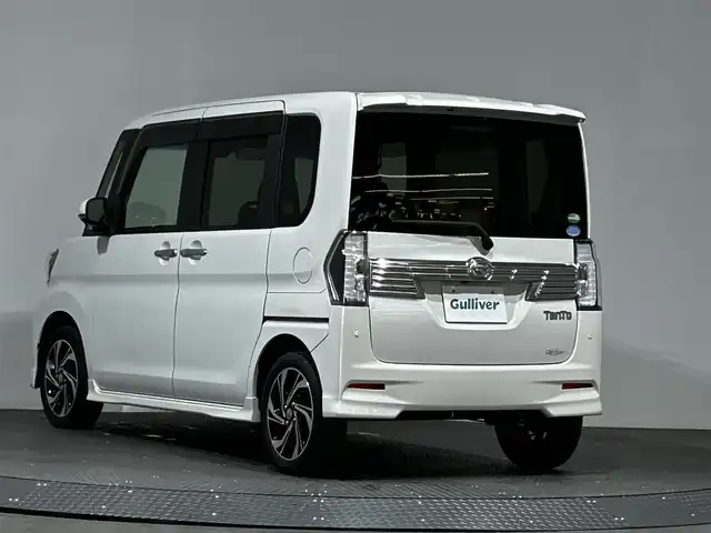 ダイハツ タント カスタム RS トップED SA Ⅲ 愛媛県 2019(令1)年 4.5万km パールホワイトⅢ ・ワンオーナー/・純正ナビ(NSZP-W69D)/(フルセグ/CD/DVD/BT)/・スマートアシストIII/・全方位カメラ/・アイドリングストップ/・両側パワースライドドア/・D席シートヒーター/・純正15インチアルミホイール/・純正フロアマット/・ステアリングリモコン/・ドアバイザー/・保証書/・取扱説明書