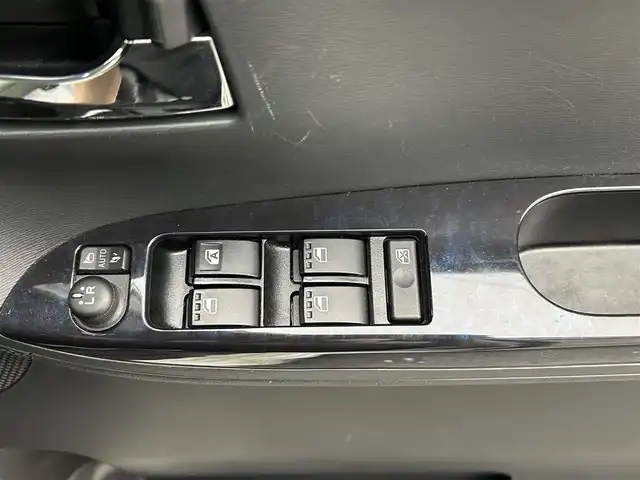 ダイハツ タント カスタム RS トップED SA Ⅲ 愛媛県 2019(令1)年 4.5万km パールホワイトⅢ ・ワンオーナー/・純正ナビ(NSZP-W69D)/(フルセグ/CD/DVD/BT)/・スマートアシストIII/・全方位カメラ/・アイドリングストップ/・両側パワースライドドア/・D席シートヒーター/・純正15インチアルミホイール/・純正フロアマット/・ステアリングリモコン/・ドアバイザー/・保証書/・取扱説明書