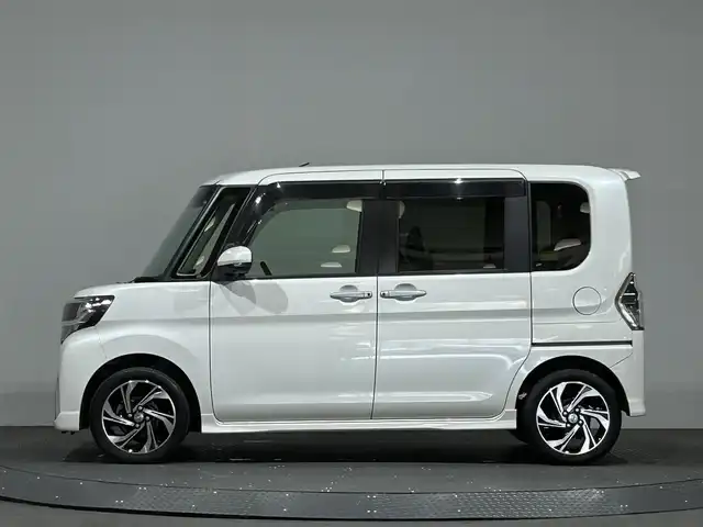 ダイハツ タント カスタム RS トップED SA Ⅲ 愛媛県 2019(令1)年 4.5万km パールホワイトⅢ ワンオーナー/ターボ/純正ナビ(NSZP-W69D)/(フルセグ/CD/DVD/BT)/全方位カメラ/両側パワースライドドア/スマートアシストIII/・衝突被害軽減ブレーキ/・車線逸脱警報/・誤発進抑制機能/・先行車発進告知/・対人/対車衝突警報機能/・オートマチックハイビーム/アイドリングストップ/D席シートヒーター/純正15インチアルミホイール/純正フロアマット/ドアバイザー/ステアリングリモコン/プッシュスタート/スマートキー×2/保証書/取扱説明書