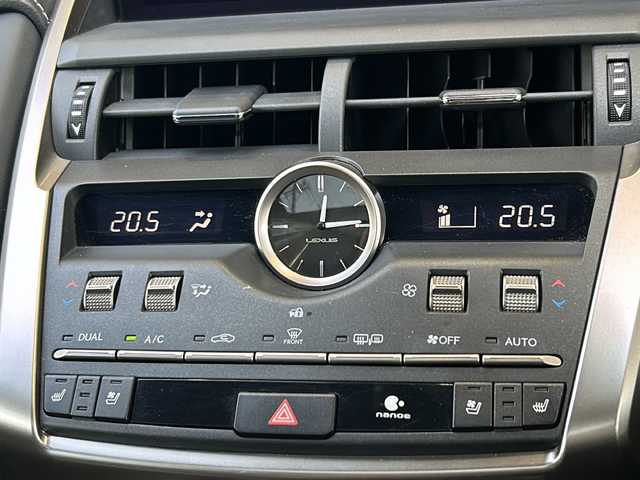 レクサス ＮＸ 300 Fスポーツ 静岡県 2019(令1)年 9.5万km ホワイトノーヴァガラスフレーク 【主要装備】/純正ナビ　/ＥＴＣ　/バックカメラ　/サンルーフ　/Ｂｌｕｅｔｏｏｔｈ　/ＬＥＤオートライト　/電動リアゲート　/置くだけ充電　/ドラレコ　/革シート　/シートヒーター　/エアシート　/フロアマット　/レーダークルーズコントロール/レーンキープアシスト/前後コーナーセンサー