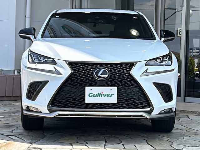 レクサス ＮＸ 300 Fスポーツ 静岡県 2019(令1)年 9.5万km ホワイトノーヴァガラスフレーク 【主要装備】/純正ナビ　/ＥＴＣ　/バックカメラ　/サンルーフ　/Ｂｌｕｅｔｏｏｔｈ　/ＬＥＤオートライト　/電動リアゲート　/置くだけ充電　/ドラレコ　/革シート　/シートヒーター　/エアシート　/フロアマット　/レーダークルーズコントロール/レーンキープアシスト/前後コーナーセンサー