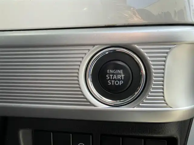 スズキ スペーシア HYBRID X 大阪府 2020(令2)年 10.7万km ピュアホワイトP ワンオーナー /両側パワースライドドア/8型SDナビ【CN-RZ856】 /　フルセグTV CD DVD BT/全方位カメラ/衝突被害軽減ブレーキ/レーンアシスト /LEDオートヘッドライト/バックソナー/ビルトイン ETC/サーキュレーター/スマートキー 2個/シートヒーター/社外アルミホイール/ステアリングリモコン/ヘッドアップディスプレイ/保証書 取説 ナビ取説