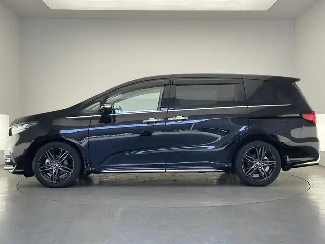 ホンダ オデッセイ ハイブリッド e:HEVアブソルート EX 愛知県 2020(令2)年 5.6万km プレミアムスパークルブラックパール 純正１０型ナビ　フルセグＴＶ　Ｂｌｕｅｔｏｏｔｈ　ＵＳＢ　純正後席モニター　全方位カメラ　両側パワースライドドア　電動パーキング　ＥＴＣ２．０　ホンダセンシング　衝突軽減　追従クルコン　ＢＳＭ　禁煙車