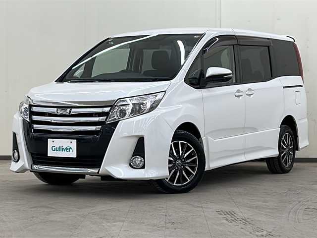 トヨタ ノア Si 道央・札幌 2014(平26)年 8.2万km ホワイトパールクリスタルシャイン /4WD//寒冷地仕様//ワンオーナー//ETC//純正AWサマータイヤ//社外AWスタッドレスタイヤ付き//純正フロアマット//純正メモリナビ　NSZT－W64//純正フルセグテレビ//純正フリップダウンモニター//バックカメラ//アイドリングストップ//ドアバイザー//プッシュスタート//片側パワースライドドア//フォグライト//横滑り防止装置