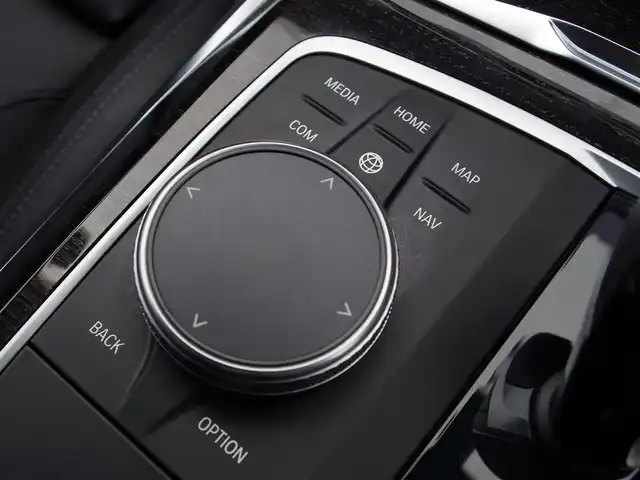 ＢＭＷ ３２０ｄ xDrive ツーリング Mスポーツ 埼玉県 2022(令4)年 3.4万km アルピンホワイト 1オーナー /ブラックレザーシート /アダプティブクルーズコントロール /ドライビングプロフェッショナル /インテリジェントセーフティ/CarPlay /パークディスタンスコントロール/ブラインドスポットモニター /コンフォートアクセス /バックカメラ /純正ナビ /ETC /ドラレコ /フルセグTV/前席シートヒーター