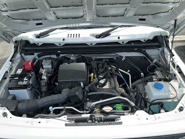 スズキ ジムニー シエラ JC 京都府 2020(令2)年 6.8万km ピュアホワイトP 4WD　MTモード付AT　セーフティーサポート　クルーズコントロール　ダウンヒルアシストコントロール　シートヒーター　ブルートゥースオーディオ　AUX　USB入力端子　LEDヘッドライト　