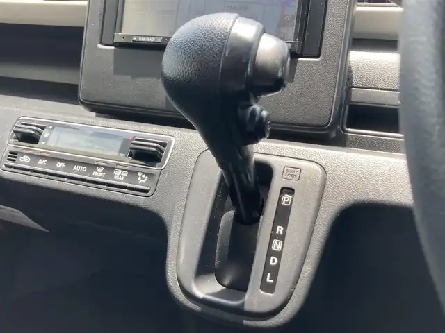 スズキ ワゴンＲ HYBRID FX 鳥取県 2017(平29)年 7.2万km スペリアホワイト ４WD・ハイブリット/社外ナビ/CD/USB/バックカメラ/ETC/前後ドライブレコーダー/前席シートヒーター/横滑り防止装置/社外14インチアルミホイール/サマータイヤセット/アイドリングストップ/電動格納ミラー/純正フロアマット