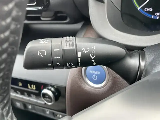 トヨタ ヤリスクロス ハイブリッド Z 千葉県 2021(令3)年 3.2万km ブラックマイカ/ホワイトパールクリスタルシャイン 2トーン エンジンスタートストップ/パワーステアリング/パワーウィンドウ/アイドリングストップ/オートエアコン/スマートキー/クルーズコントロール/ETC/USB入力端子/全方位カメラ/純正ナビ（BT.フルセグ）/ドライブレコーダー前後/電動リアゲート/純正フロアマット/D席パワーシート/D席N席シートヒーター/社外アルミホイール/ABS/横滑り防止装置/コーナーセンサー前後/レーンキープアシスト/オートライト/オートマチックハイビーム/LEDライト/W+サイドエアバック/衝突軽減システム/ステアリングヒーター
