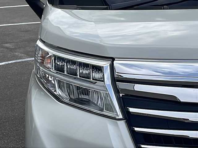 トヨタ ルーミー カスタムG 青森県 2020(令2)年 2.7万km パールホワイトⅢ ・ワンオーナー/・寒冷地仕様/・４ＷＤ/・アルパイン９型メモリーナビ（Ｘ９ＮＸ）/・フルセグＴＶ/・バックカメラ/・スマートアシストIII/・レーンキープアシスト/・レーダークルーズコントロール/・ワイパーデアイサー/・社外前後ドライブレコーダー/・社外ＥＴＣ/・純正フロントリップスポイラー/・横滑り防止装置/・ＬＥＤヘッドライト/・ＬＥＤフォグランプ/・オートハイビーム/・オートライト/・ドアバイザー/・純正フロアマット/・シートヒーター/・純正１４インチＡＷ/・１６５／６５Ｒ１４スタッドレス純正ＡＷ別積み/・保証書/・取扱説明書