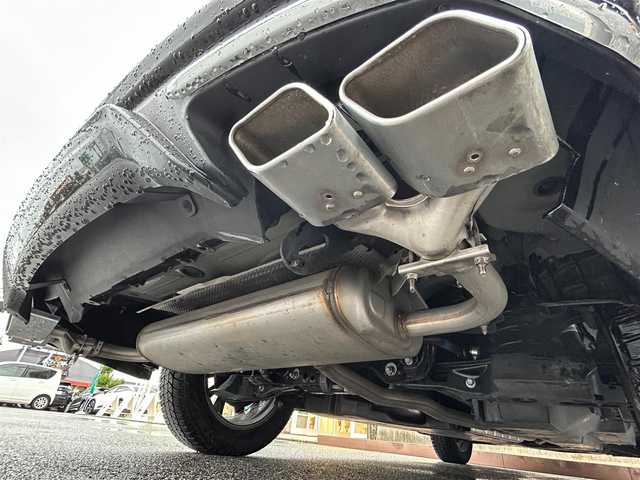 トヨタ ハリアー G 滋賀県 2023(令5)年 4.6万km ブラック ガソリン/2WD(FF)/CVT/モデリスタエアロ/社外テールレンズ/８インチディスプレイオーディオ/(FM/AM/フルセグ/Bluetooth)/バックカメラ/ETC2.0/デジタルインナーミラー(録画機能付き)/積込夏タイヤ(ホイール無し)/ＴｏｙｏｔａＳａｆｅｔｙＳｅｎｓｅ/・プリクラッシュブレーキアシスト	/・パーキングサポートブレーキ/・ブラインドスポットモニター/・レーンキープアシスト/・レーダークルーズコントロール/・標識検知機能	/電動格納ミラー/電動リアゲート/電動パーキング/ブレーキホールド/革巻きステアリング/ステアリングスイッチ/オートライト/LEDヘッドライト/フロントフォグ/オートマチックハイビーム/フルオートエアコン/プッシュスタート/スマートキー/純正フロアマット/ドアバイザー/USB端子/ドライブモードセレクト/ドリンクホルダー付き