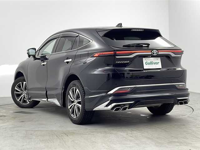 トヨタ ハリアー G 愛知県 2023(令5)年 4.6万km ブラック ガソリン/2WD(FF)/CVT/モデリスタエアロ/社外テールレンズ/８インチディスプレイオーディオ/(FM/AM/フルセグ/Bluetooth)/バックカメラ/ETC2.0/デジタルインナーミラー(録画機能付き)/積込夏タイヤ(ホイール無し)/ＴｏｙｏｔａＳａｆｅｔｙＳｅｎｓｅ/・プリクラッシュブレーキアシスト	/・パーキングサポートブレーキ/・ブラインドスポットモニター/・レーンキープアシスト/・レーダークルーズコントロール/・標識検知機能	/電動格納ミラー/電動リアゲート/電動パーキング/ブレーキホールド/革巻きステアリング/ステアリングスイッチ/オートライト/LEDヘッドライト/フロントフォグ/オートマチックハイビーム/フルオートエアコン/プッシュスタート/スマートキー/純正フロアマット/ドアバイザー/USB端子/ドライブモードセレクト/ドリンクホルダー付き