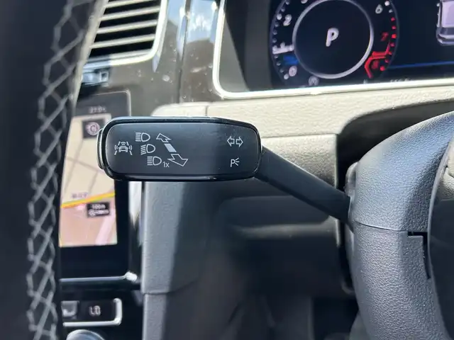 フォルクスワーゲン ゴルフ Ｒ 埼玉県 2017(平29)年 5万km ディープブラックパールエフェクト Ｒ専用黒革シート/純正メモリーナビ/(Bluetooth/USB/フルセグ)/バックカメラ/アダプティブクルーズコントロール/レムスストリートレースマフラー/バーチャルコックピット/ＴＣＲ１９インチアルミホイール/ブラインドスポットモニター