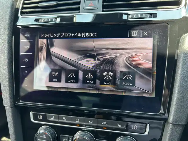 フォルクスワーゲン ゴルフ Ｒ 埼玉県 2017(平29)年 5万km ディープブラックパールエフェクト Ｒ専用黒革シート/純正メモリーナビ/(Bluetooth/USB/フルセグ)/バックカメラ/アダプティブクルーズコントロール/レムスストリートレースマフラー/バーチャルコックピット/ＴＣＲ１９インチアルミホイール/ブラインドスポットモニター