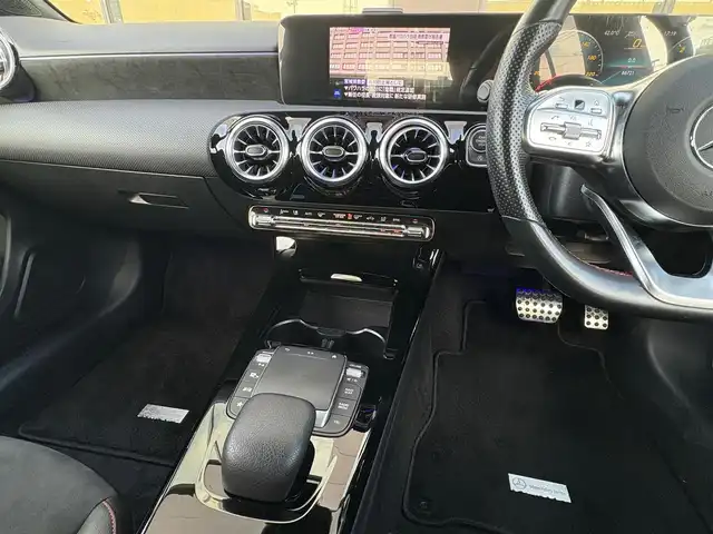 メルセデス・ベンツ Ａ２００ｄ AMGライン 石川県 2022(令4)年 6.7万km 黒 衝突軽減ブレーキ/アダプティブクルーズコントロール/ブラインドスポットモニター/レーンキープアシスト/純正ナビ/フルセグTV/バックカメラ/クリアランスソナー/アンビエントライト