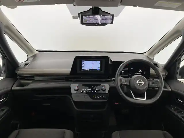 日産 セレナ ハイウェイスター V 富山県 2023(令5)年 2万km ダイヤモンドブラック 社外ナビ（AM/FM/CD/USB/BT）/フルセグTV/アラウンドビューモニター/両側パワースライドドア/衝突被害軽減ブレーキ/アダプティブクルーズコントロール/レーンキープアシスト/オートマチックハイビーム/LEDヘッドライト/コーナーセンサー/ハーフレザーシート/ETC/デジタルインナーミラー/パドルシフト/電動パーキングブレーキ/オートブレーキホールド/スマートキー/社外フロアマット/社外１６インチAW