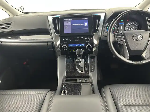 トヨタ アルファードハイブリット SR Cパッケージ 千葉県 2020(令2)年 3.4万km ホワイトパールクリスタルシャイン ツインムーンルーフ/フリップダウンモニター/トヨタセーフティセンス/・プリクラッシュセーフティ/・レーントレーシングアシスト/・クリアランスソナー/・ブラインドスポットモニター/・ロードサインアシスト/純正ディスプレイオーディオ/・USB/・Bluetooth/・フルセグTV/・Miracast/バックカメラ/両側パワースライドドア/レーダークルーズコントロール/LEDオートライト/レザーシート/メモリ付きパワーシート/シートエアコン/社外17インチアルミホイール/革巻きステアリング/ステアリングスイッチ/プッシュスタート/スマートキー/ビルトインETC2.0