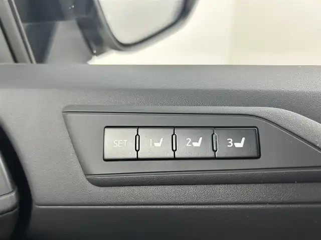 トヨタ アルファードハイブリット SR Cパッケージ 千葉県 2020(令2)年 3.4万km ホワイトパールクリスタルシャイン ツインムーンルーフ/フリップダウンモニター/トヨタセーフティセンス/・プリクラッシュセーフティ/・レーントレーシングアシスト/・クリアランスソナー/・ブラインドスポットモニター/・ロードサインアシスト/純正ディスプレイオーディオ/・USB/・Bluetooth/・フルセグTV/・Miracast/バックカメラ/両側パワースライドドア/レーダークルーズコントロール/LEDオートライト/レザーシート/メモリ付きパワーシート/シートエアコン/社外17インチアルミホイール/革巻きステアリング/ステアリングスイッチ/プッシュスタート/スマートキー/ビルトインETC2.0