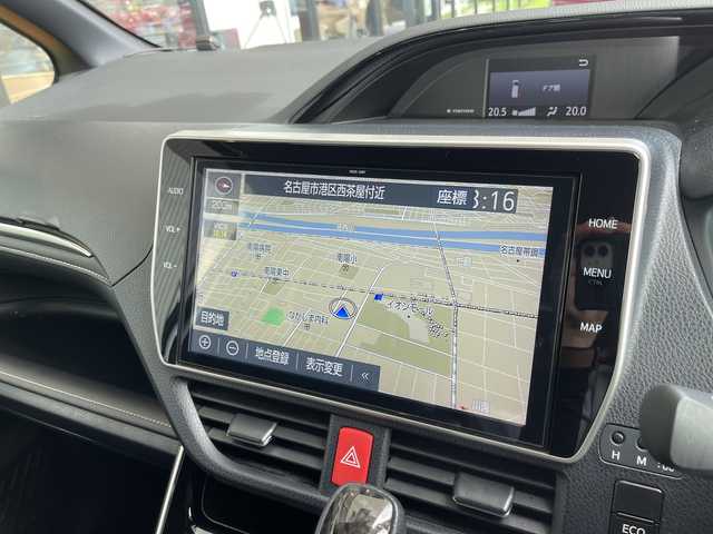 トヨタ エスクァイア Gi 愛知県 2019(平31)年 1.4万km シルバーM 純正10型ナビ/両側パワースライドドア/クルーズコントロール/シートヒーター/バックカメラ/コーナーセンサー/純正アルミホイール/ETC2.0/LEDヘッドライト/リアオートエアコン/レーンキープアシスト/オートマチックハイビーム/ドライブレコーダー/衝突軽減システム/フルセグ/CD DVD/Bluetooth/ステアリングスイッチ/スマートキー/プッシュスタート