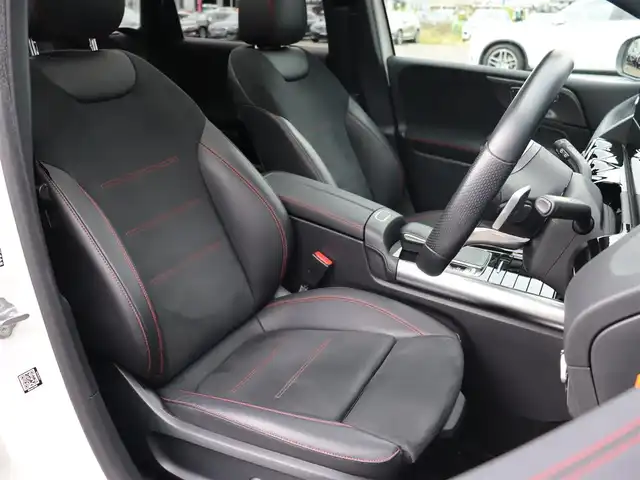 メルセデス・ベンツ Ｂ１８０ AMGライン 宮城県 2019(令1)年 5.3万km ポーラホワイト 純正ナビＴＶ/・フルセグ・ＢＴ・タイプＣ/パノラミックスライディングルーフ/レーダーセーフティパッケージ/・アクティブレーンキーピングアシスト/・アクティブブレーキアシスト/・アテンションアシスト/・ブラインドスポットアシスト/・レーンチェンジアシスト/・道路標識アシスト/パワーテールゲート/ブラックハーフレザーシート/・左右メモリー機能付パワーシート/・シートヒーター/バックカメラ/パーキングアシスト/パドルシフト/ワイヤレス充電/オートハイビーム/ＥＴＣ２．０/純正１８インチＡＷ