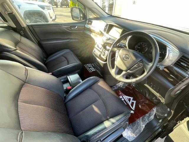 日産 エルグランド 250ハイウェイスター 岩手県 2014(平26)年 8.9万km ファントムブラック 純正メモリーナビ（CD/DVD/BT）/フルセグ/クルーズコントロール/ステアリングリモコン/両側パワースライドドア/パワーバックドア/切替4WD/AC100V/全方位カメラ/ウォークスルー/前後ソナー/スペアキー