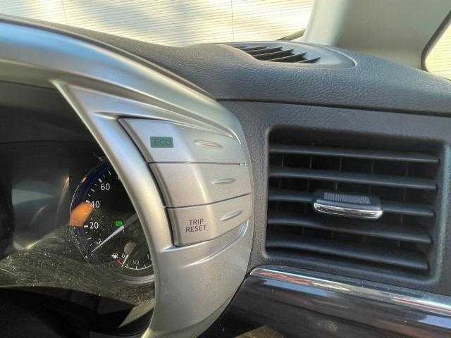 日産 エルグランド 250ハイウェイスター 岩手県 2014(平26)年 8.9万km ファントムブラック 純正メモリーナビ（CD/DVD/BT）/フルセグ/クルーズコントロール/ステアリングリモコン/両側パワースライドドア/パワーバックドア/切替4WD/AC100V/全方位カメラ/ウォークスルー/前後ソナー/スペアキー