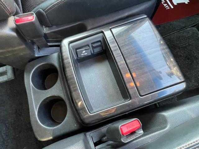 日産 エルグランド 250ハイウェイスター 岩手県 2014(平26)年 8.9万km ファントムブラック 純正メモリーナビ（CD/DVD/BT）/フルセグ/クルーズコントロール/ステアリングリモコン/両側パワースライドドア/パワーバックドア/切替4WD/AC100V/全方位カメラ/ウォークスルー/前後ソナー/スペアキー