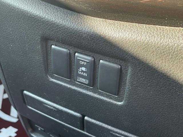 日産 エルグランド 250ハイウェイスター 岩手県 2014(平26)年 8.9万km ファントムブラック 純正メモリーナビ（CD/DVD/BT）/フルセグ/クルーズコントロール/ステアリングリモコン/両側パワースライドドア/パワーバックドア/切替4WD/AC100V/全方位カメラ/ウォークスルー/前後ソナー/スペアキー