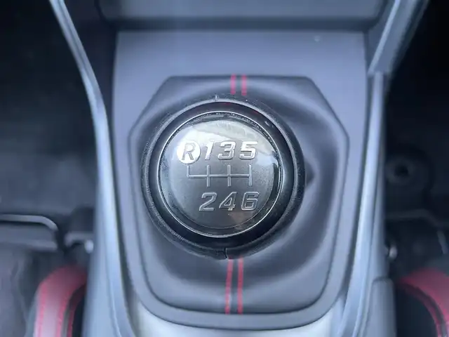 スバル ＢＲＺ STIスポーツ 東京都 2023(令5)年 1.1万km WRブルーパール 6速MT/社外ナビ/フルセグ/ETC/シートヒーター/アイサイト/プリクラッシュブレーキ/車線逸脱警報/レーダークルーズコントロール/LEDヘッドライト/スマートキー/純正18インチAW/ステアリングスイッチ/保証書