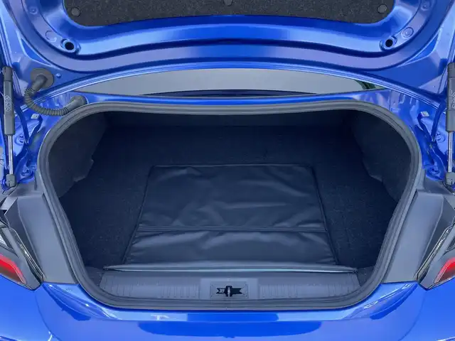 スバル ＢＲＺ STIスポーツ 東京都 2023(令5)年 1.1万km WRブルーパール 6速MT/社外ナビ/フルセグ/ETC/シートヒーター/アイサイト/プリクラッシュブレーキ/車線逸脱警報/レーダークルーズコントロール/LEDヘッドライト/スマートキー/純正18インチAW/ステアリングスイッチ/保証書