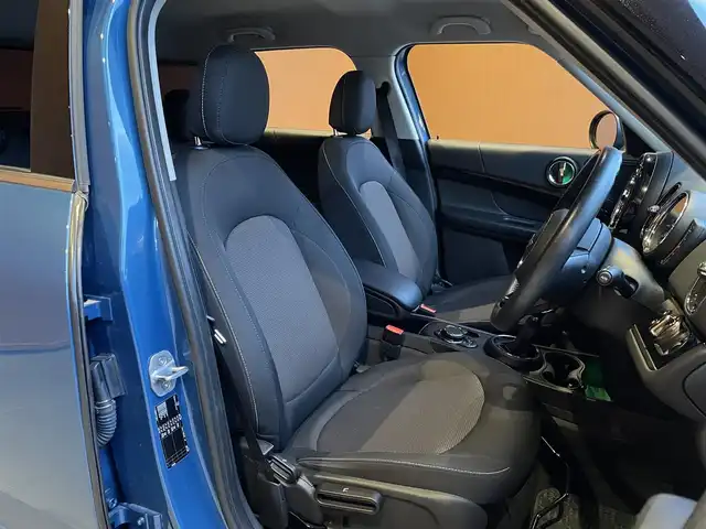 ＭＩＮＩ ミニ クロスオーバー クーパー D 愛知県 2018(平30)年 5万km アイランドブルー 純正ナビ/バックカメラ/Bluetooth/アダプティブクルーズコントロール/アイドリングストップ/純正ドライブレコーダー/インテリジェントセーフティ/パワーテールゲート/ルームミラーETC/純正ブラック17インチアルミ