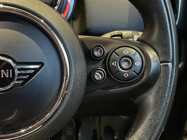ＭＩＮＩ ミニ クロスオーバー クーパー D 愛知県 2018(平30)年 5万km アイランドブルー 純正ナビ/バックカメラ/Bluetooth/アダプティブクルーズコントロール/アイドリングストップ/純正ドライブレコーダー/インテリジェントセーフティ/パワーテールゲート/ルームミラーETC/純正ブラック17インチアルミ